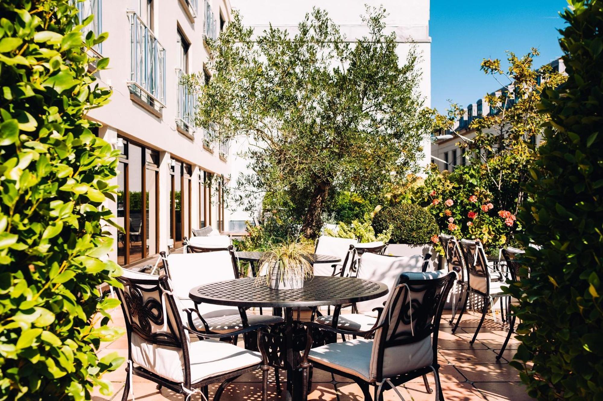 The Club Hotel & Spa Jersey Saint Helier Exterior photo